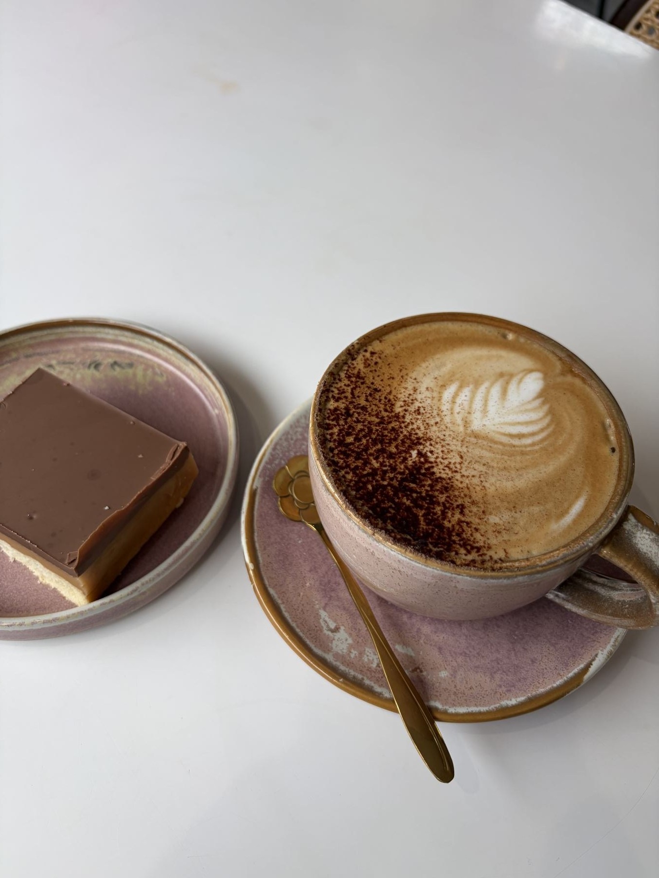 Latte and chocolate slice at Scoop & Cup
